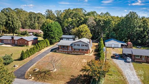 A home in Hickory