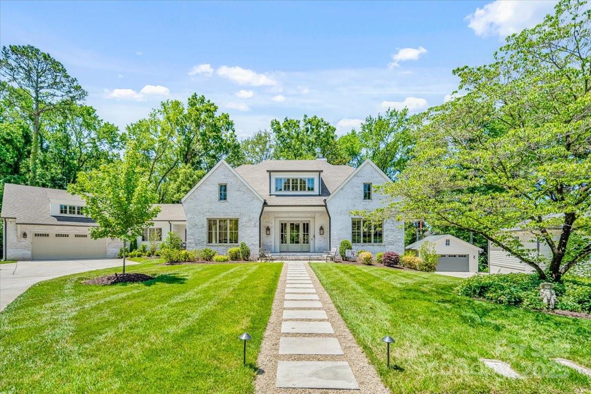 2421 Knollwood Road