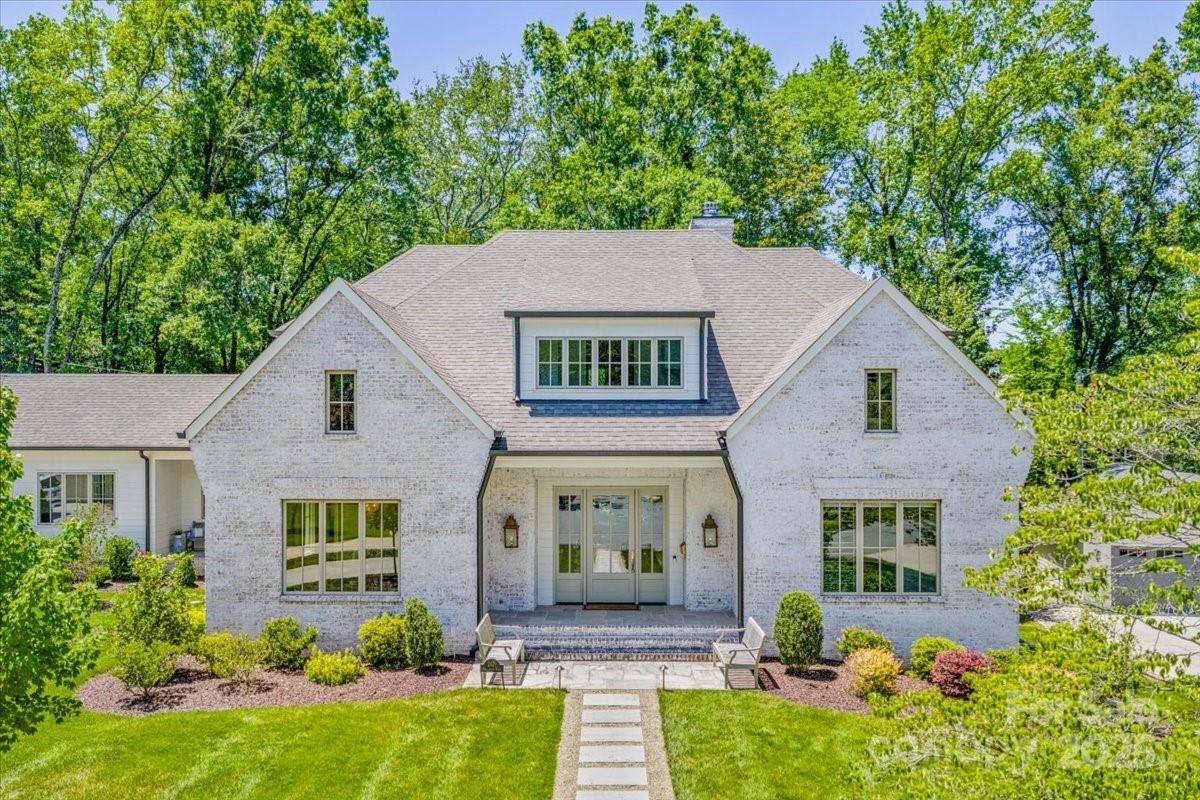 2421 Knollwood Road