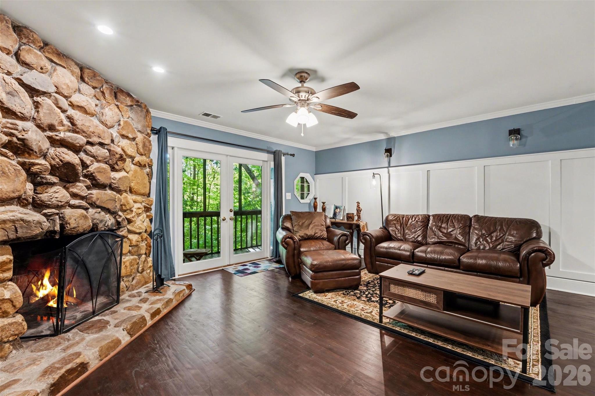 Newman Manor - Residential