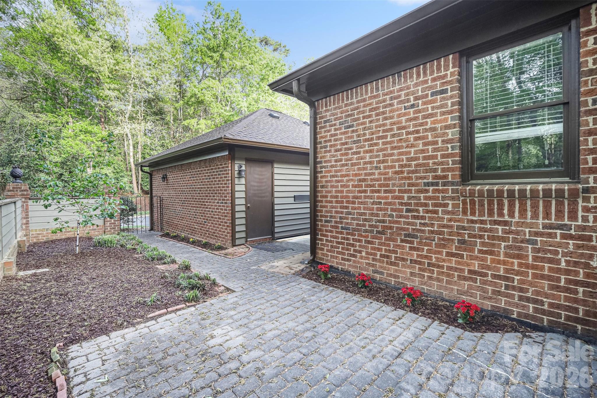 Newman Manor - Residential