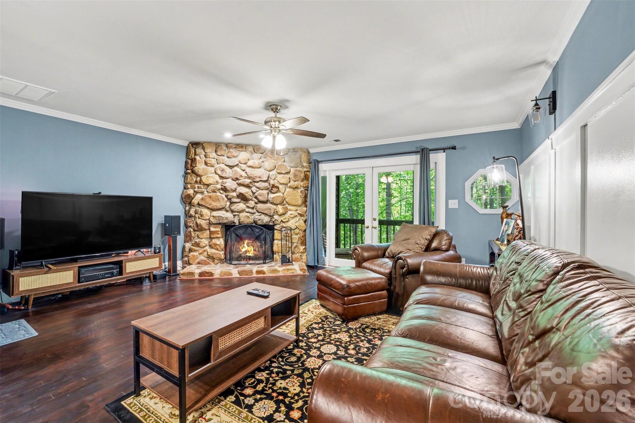 Newman Manor - Residential