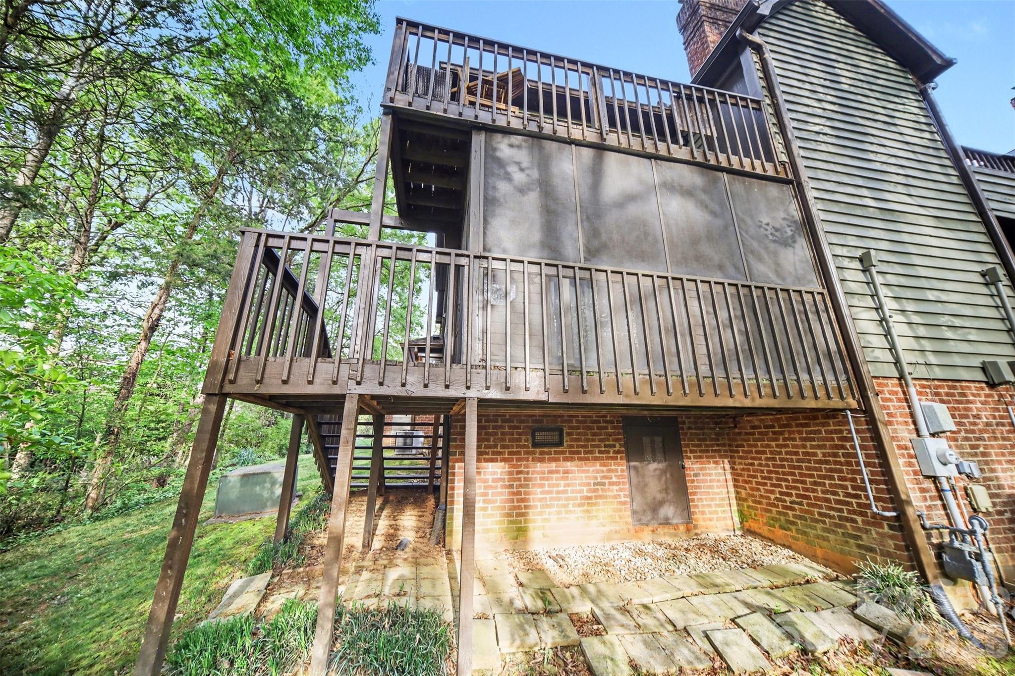 Newman Manor - Residential