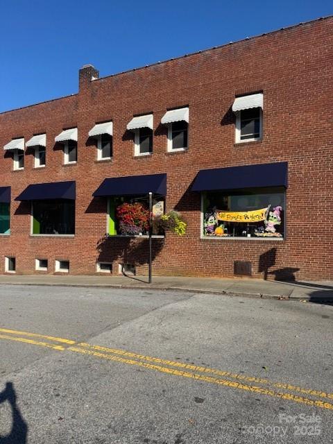 201 N Main Street