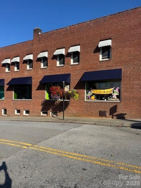 201 N Main Street