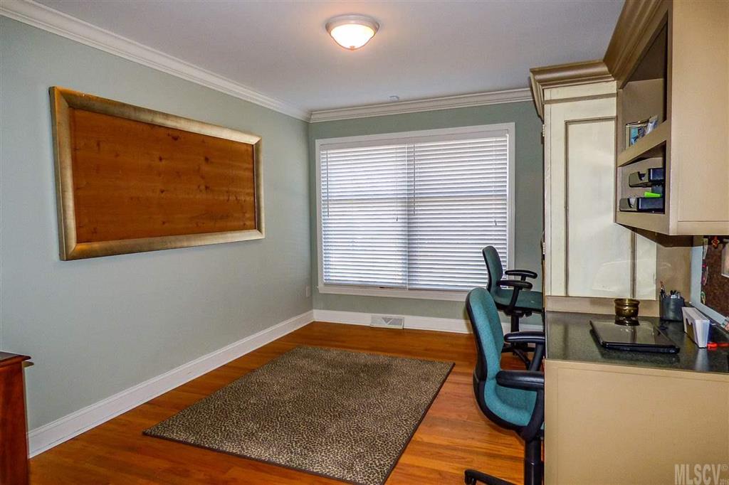 Lakegrove - Residential