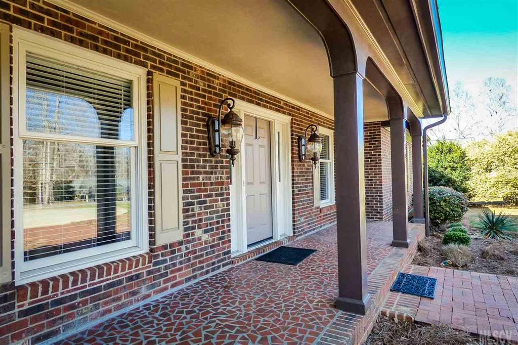 Lakegrove - Residential