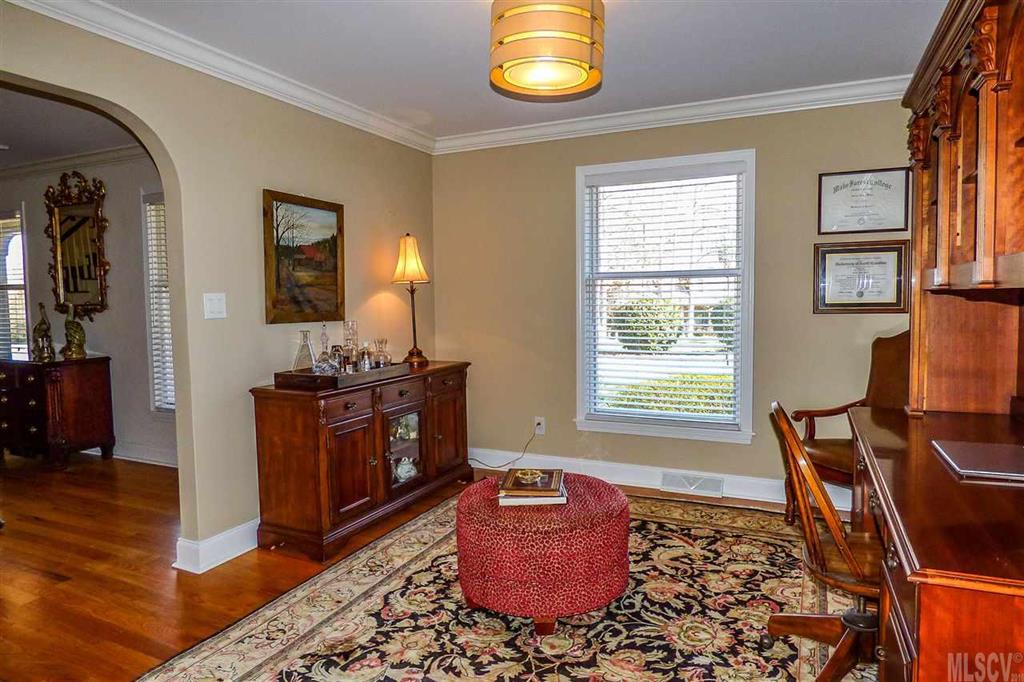 Lakegrove - Residential