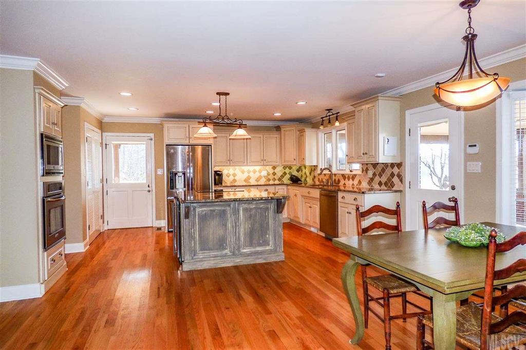 Lakegrove - Residential