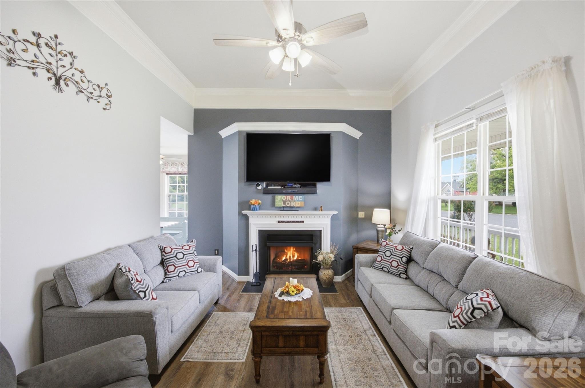 400 Brookhollow Drive