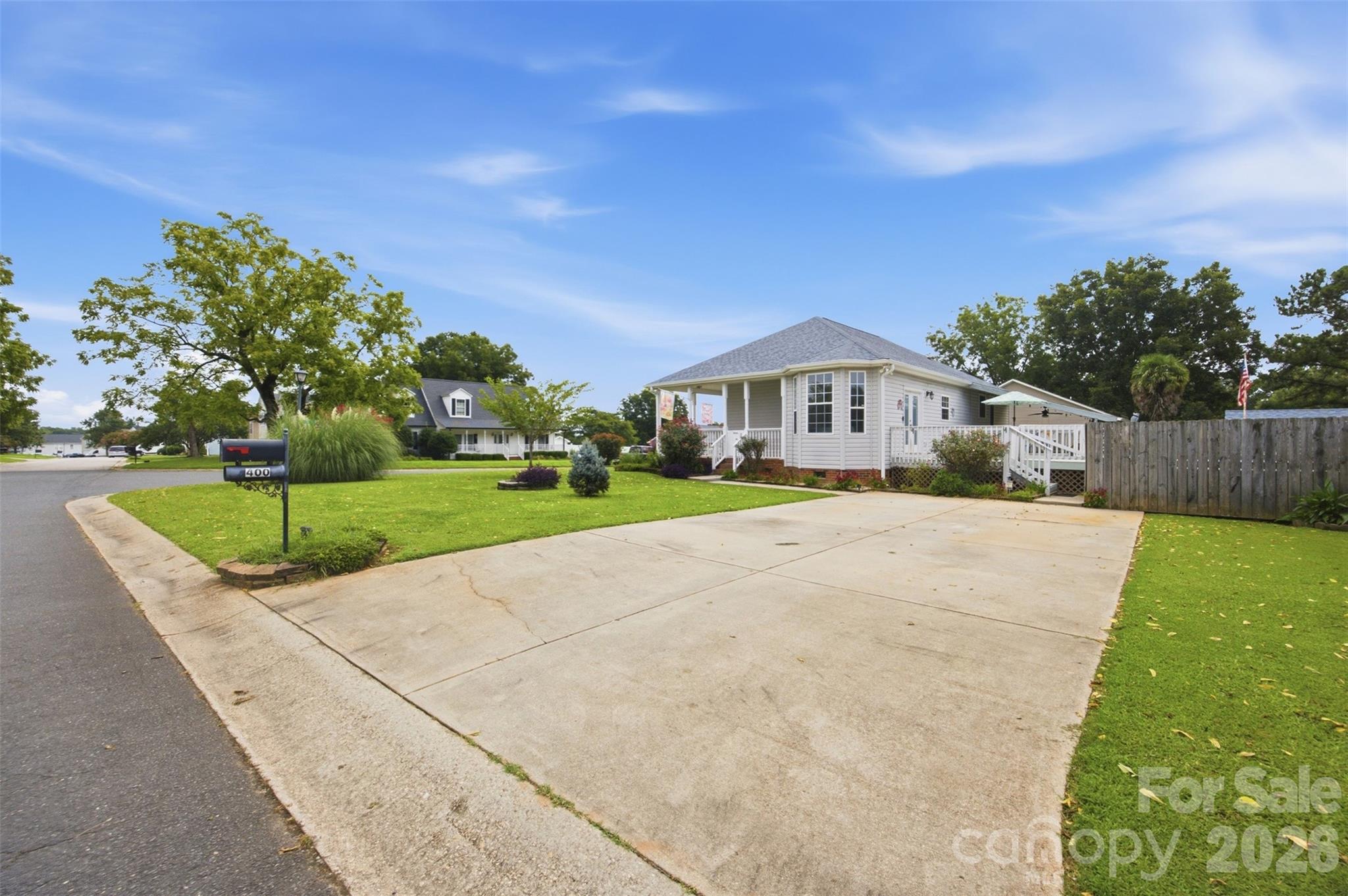400 Brookhollow Drive