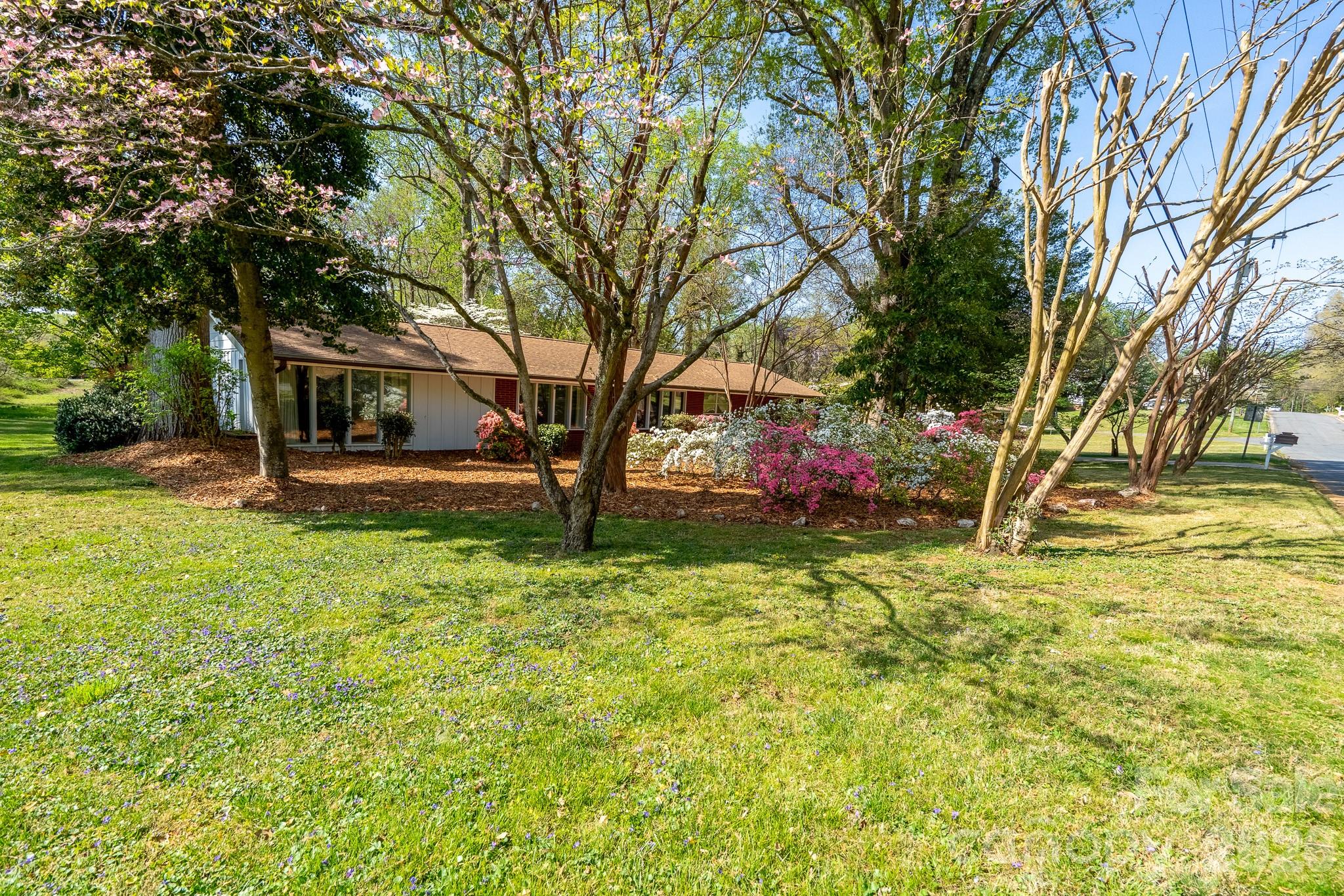 1221 Forestdale Drive