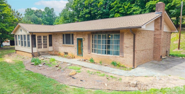 3840 BRADLEY RD, MORGANTON, NC 28655 - Image 8376ac42e9efdca93292fa39cab6f869/3754192759