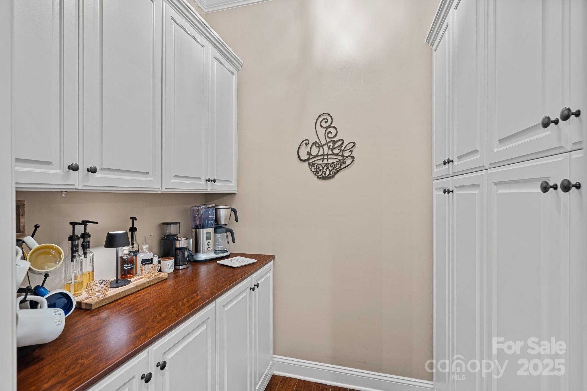 Barber Rock - Residential