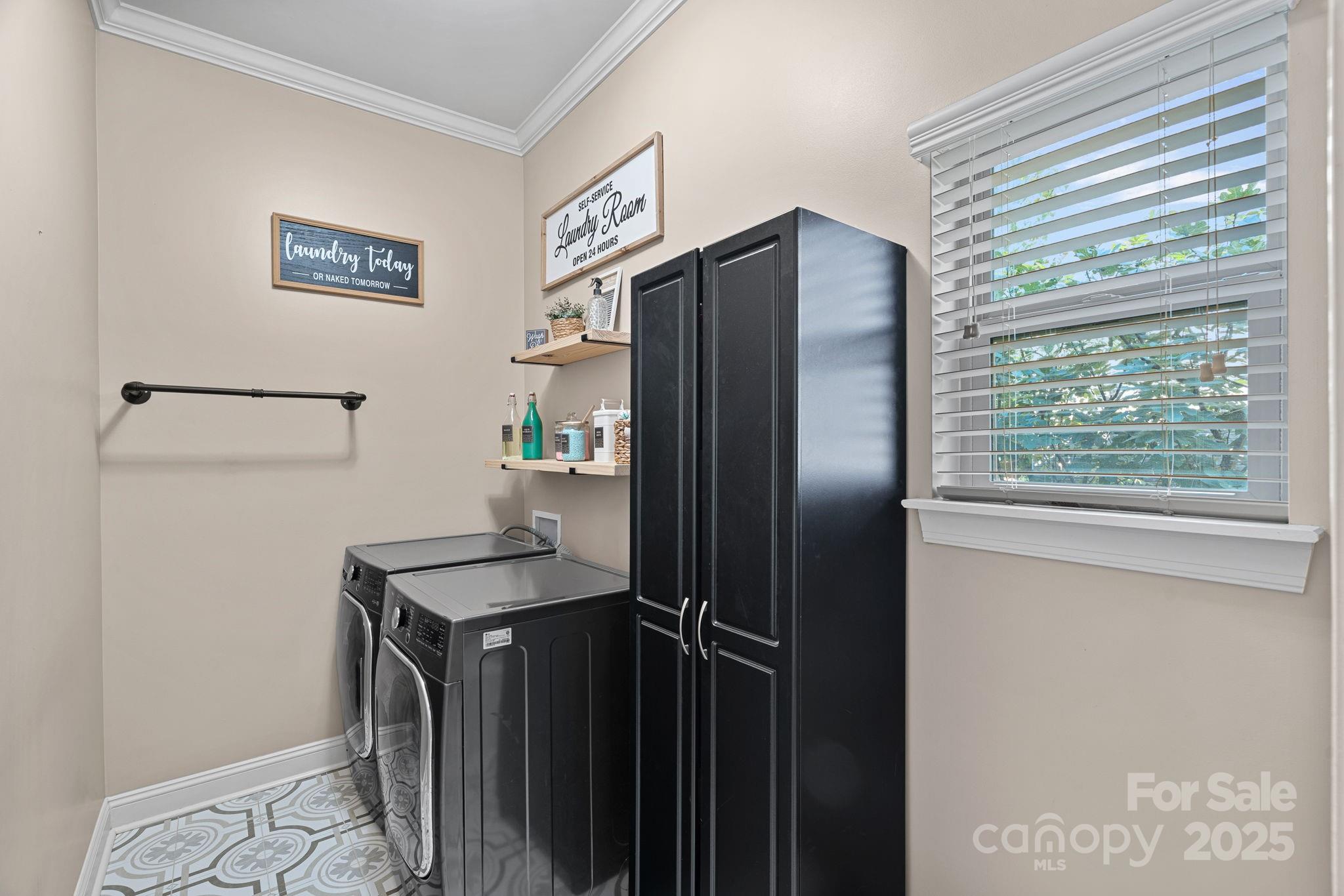 Barber Rock - Residential