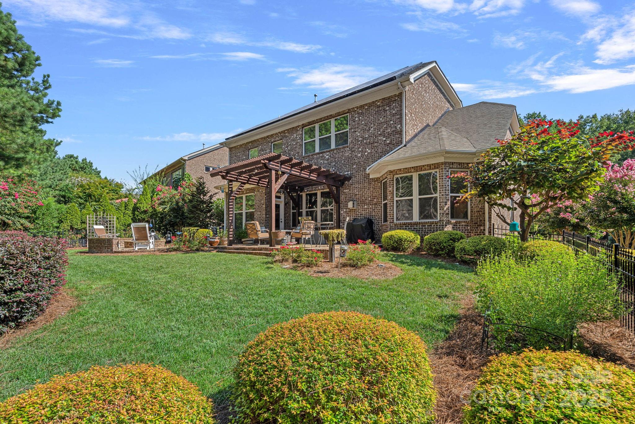 Barber Rock - Residential