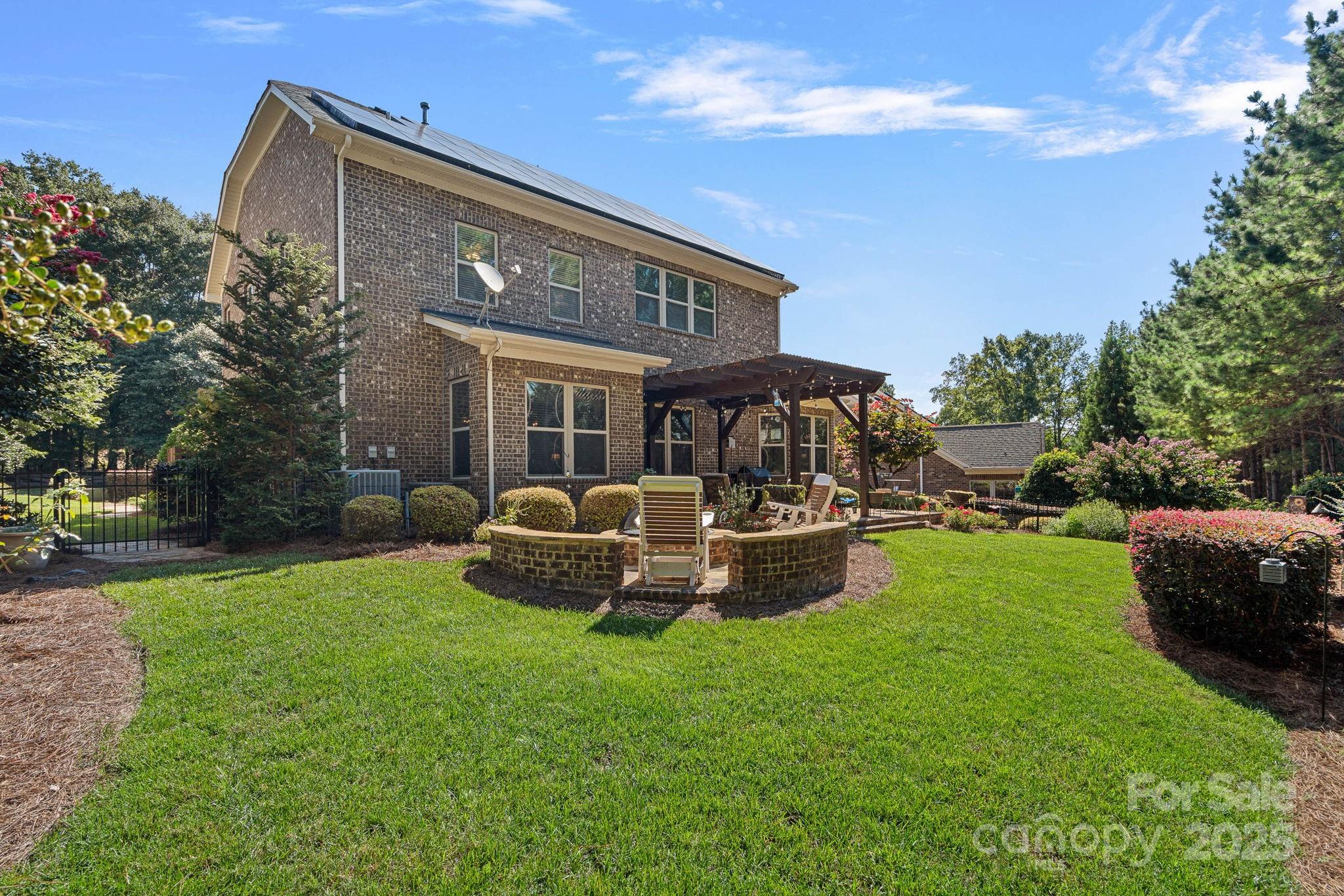 Barber Rock - Residential