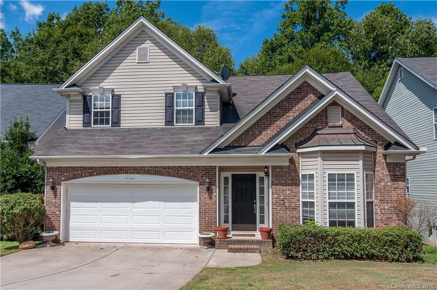 Great location in Ballantyne! Features master bedroom on main w/walk-in closet / separate tub/shower & tray ceiling! Vaulted ceiling in great room w/fp/gas logs & bay window. Large dining room w/tray ceiling. Kitchen w/granite counters / stainless appliances / lots of cabinets & wood floors. Upper features 2 bedrooms / full bath & loft. Wooded private back yard. Minutes to I-485, Carolina Place Mall, greenway, restaurants & more! Seller willing to give $3500 carpet allowance w/acceptable offer!