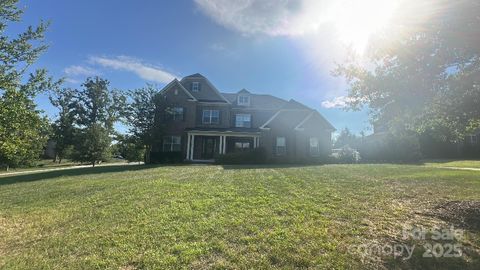 Photo of 108 Barlow Street, Waxhaw, NC 28173 (MLS # 4311878)