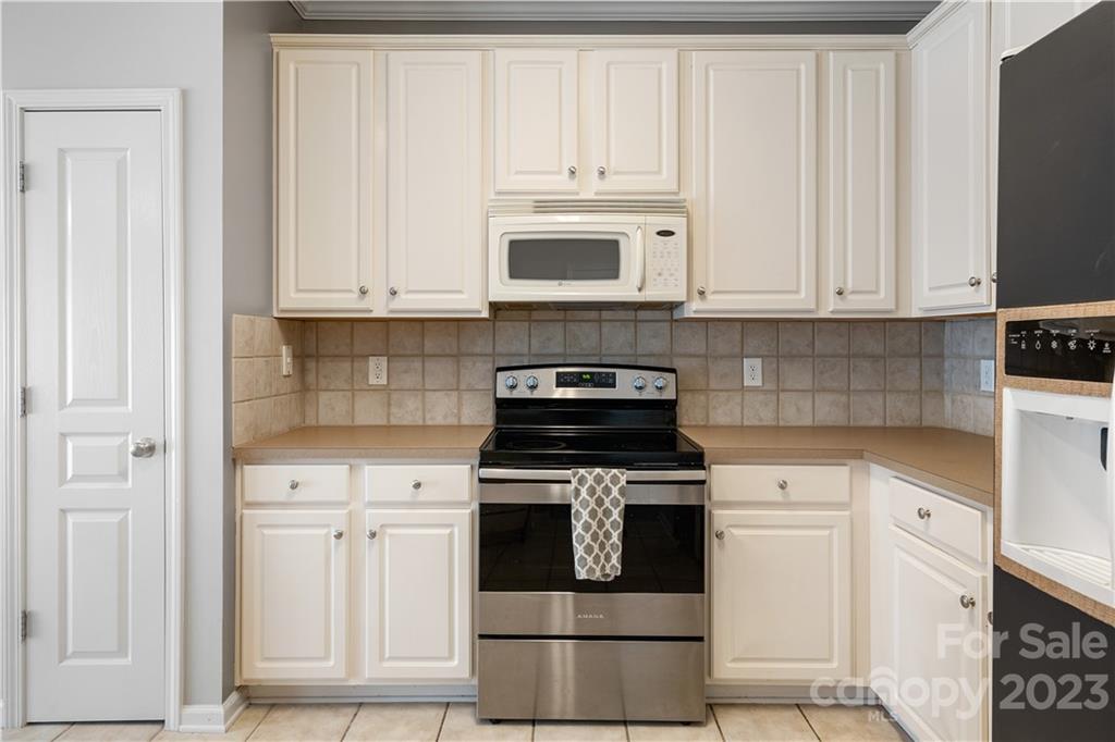 Ridge Pointe - Residential