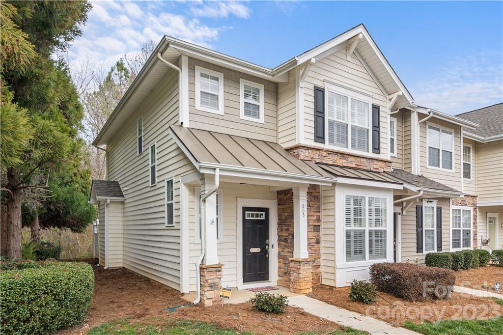 Ridge Pointe - Residential