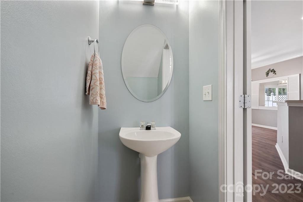 Ridge Pointe - Residential