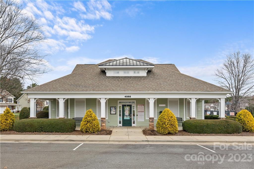 Ridge Pointe - Residential