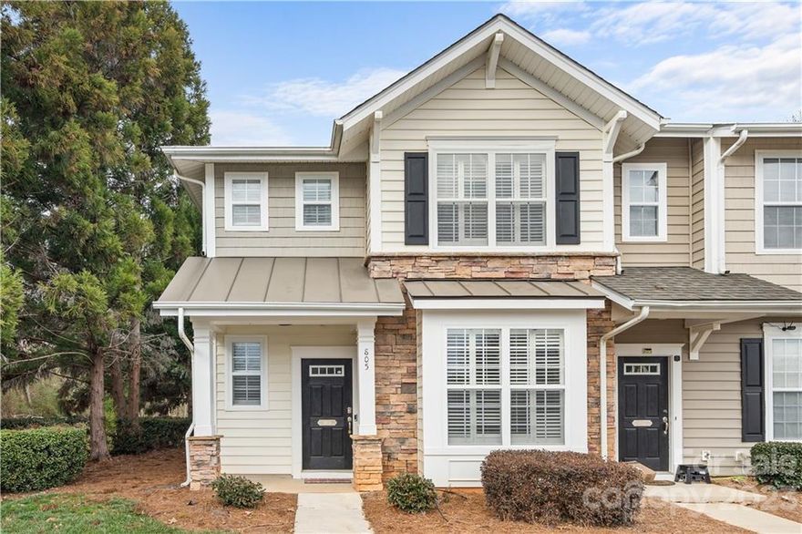 Beautiful 3 bedroom, 2 1/2 bath townhome in the desirable Ridge Pointe! Spacious end-unit with plenty of natural light and updated flooring throughout. The kitchen boasts 42" cabinets.  Enjoy your morning coffee on your private patio surrounded by trees.