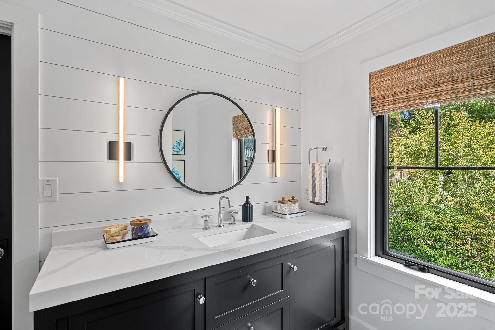 Diane Shores - Residential