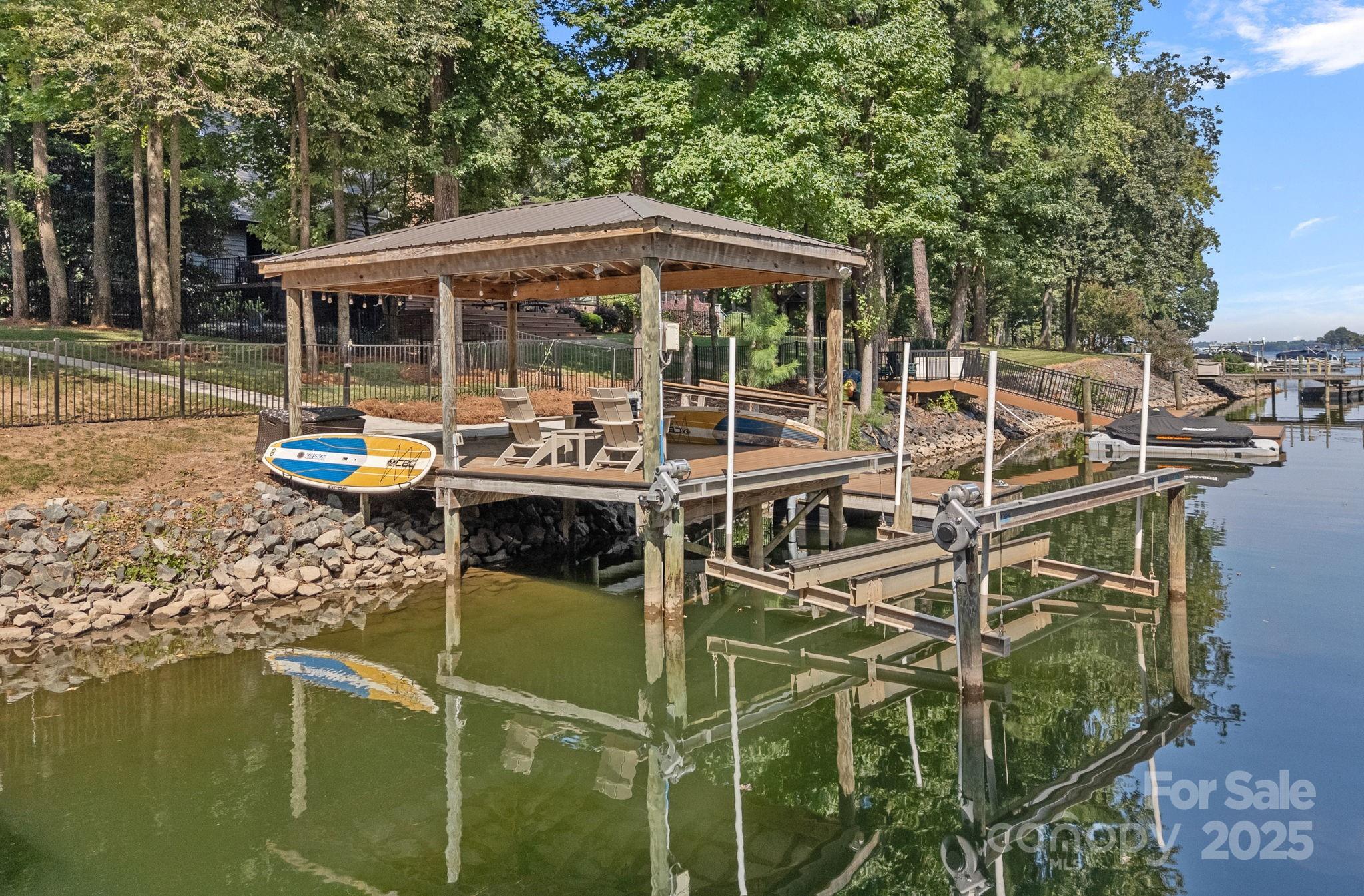 Diane Shores - Residential