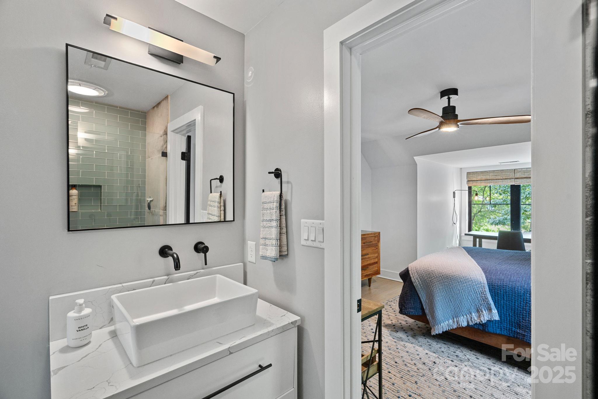 Diane Shores - Residential