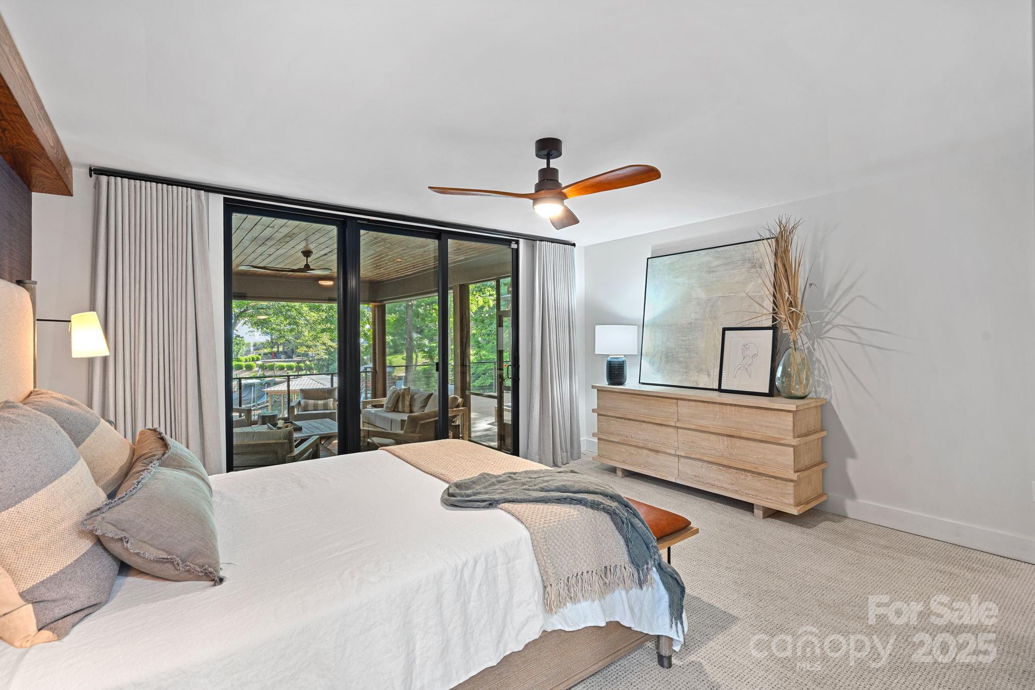 Diane Shores - Residential