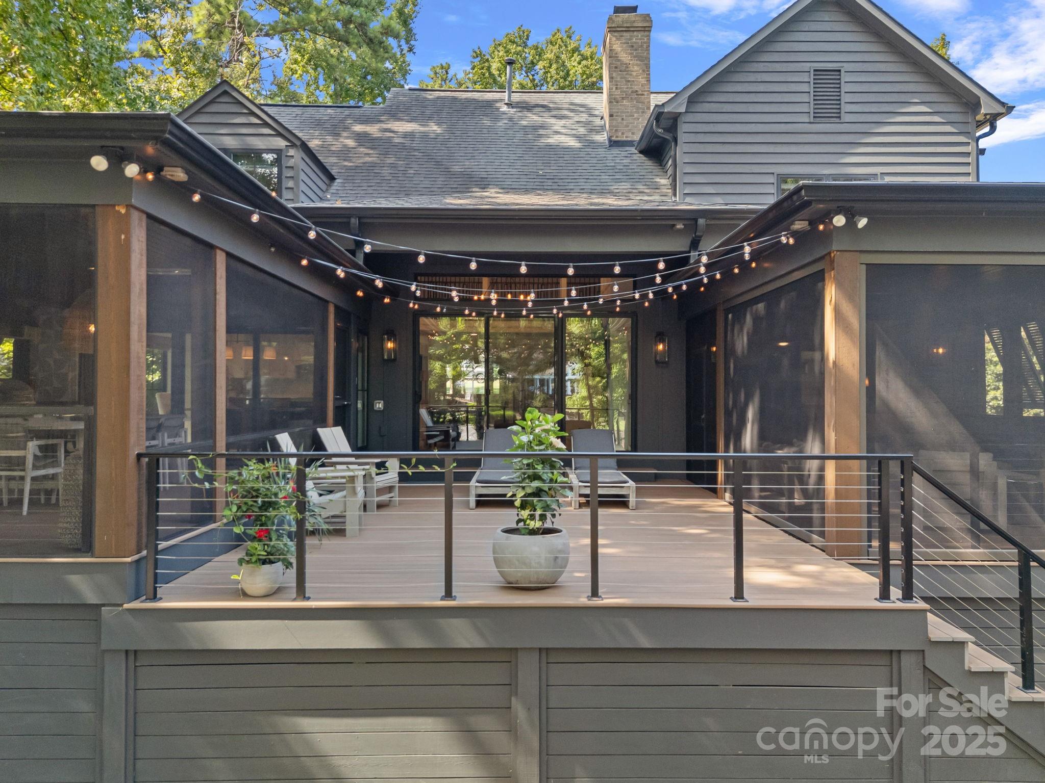 Diane Shores - Residential