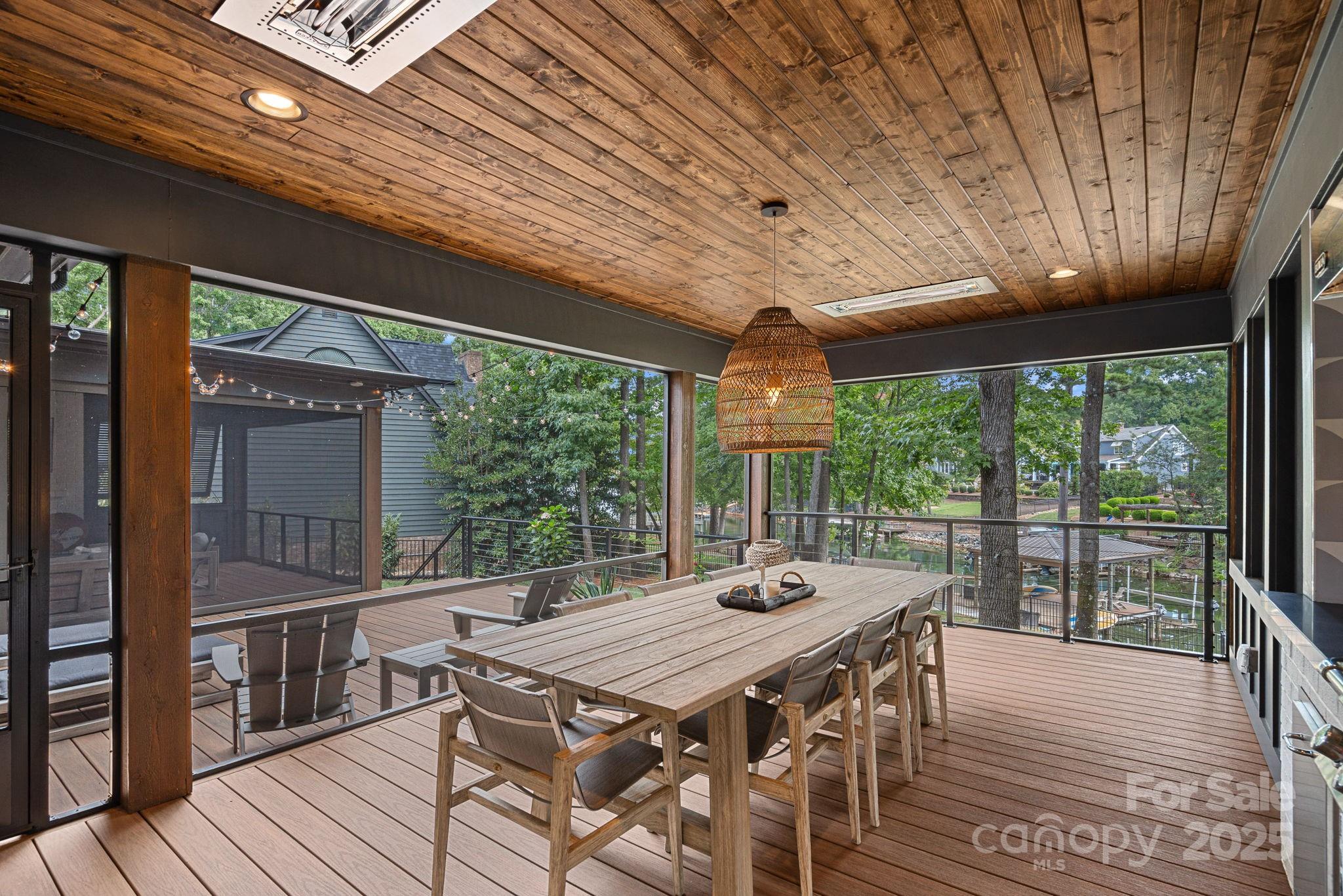 Diane Shores - Residential