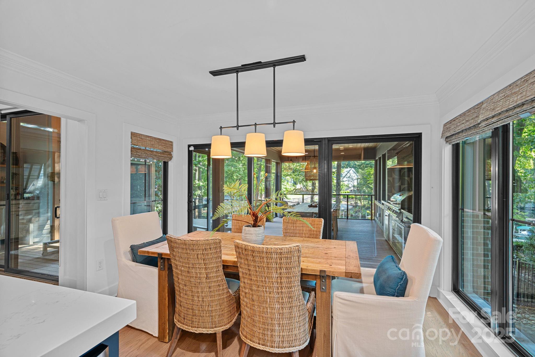 Diane Shores - Residential