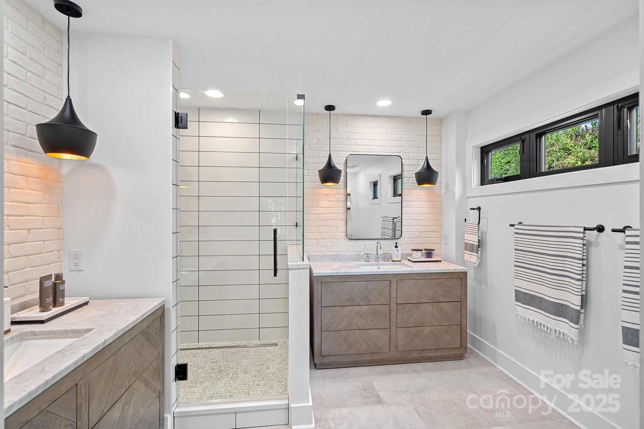 Diane Shores - Residential