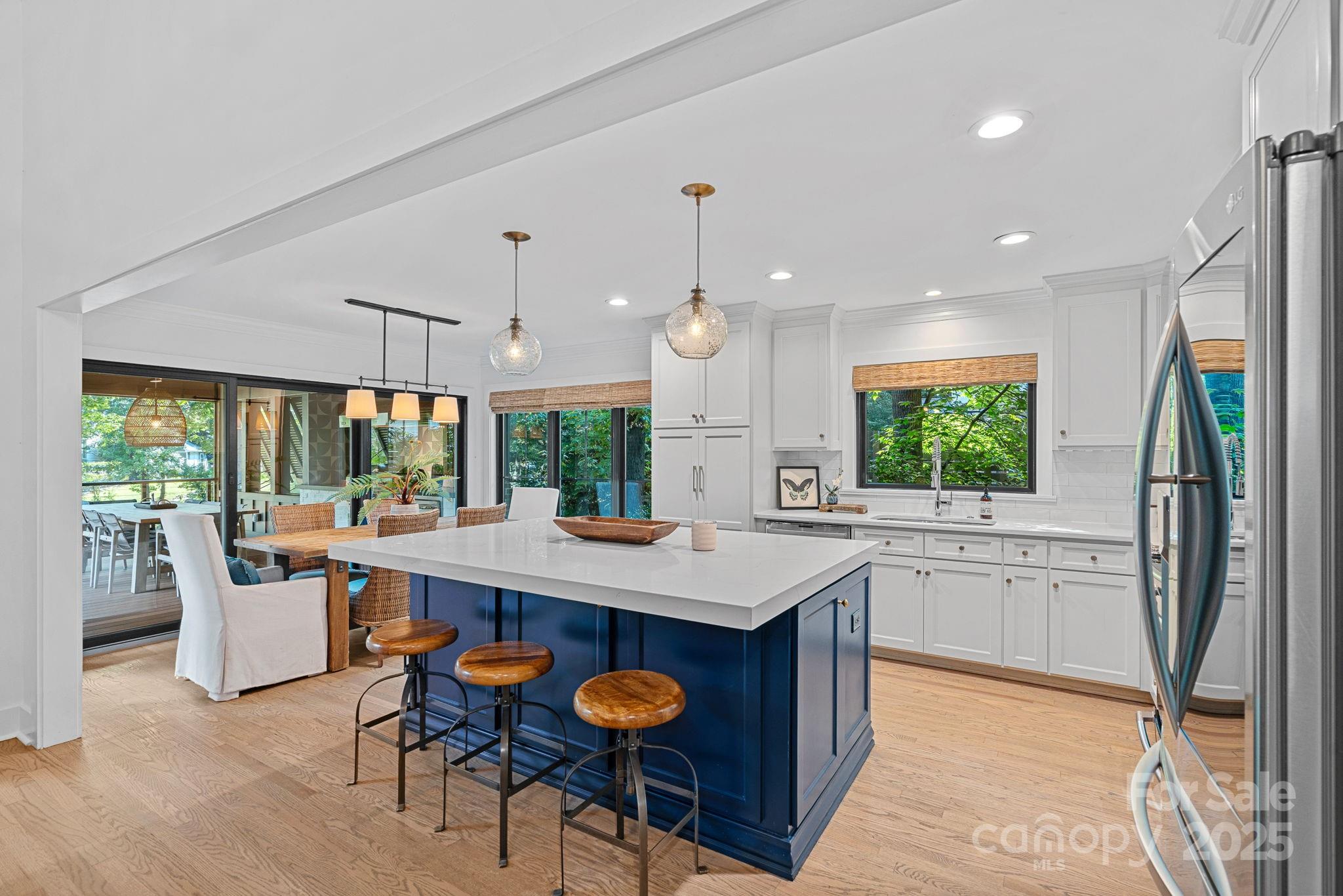 Diane Shores - Residential