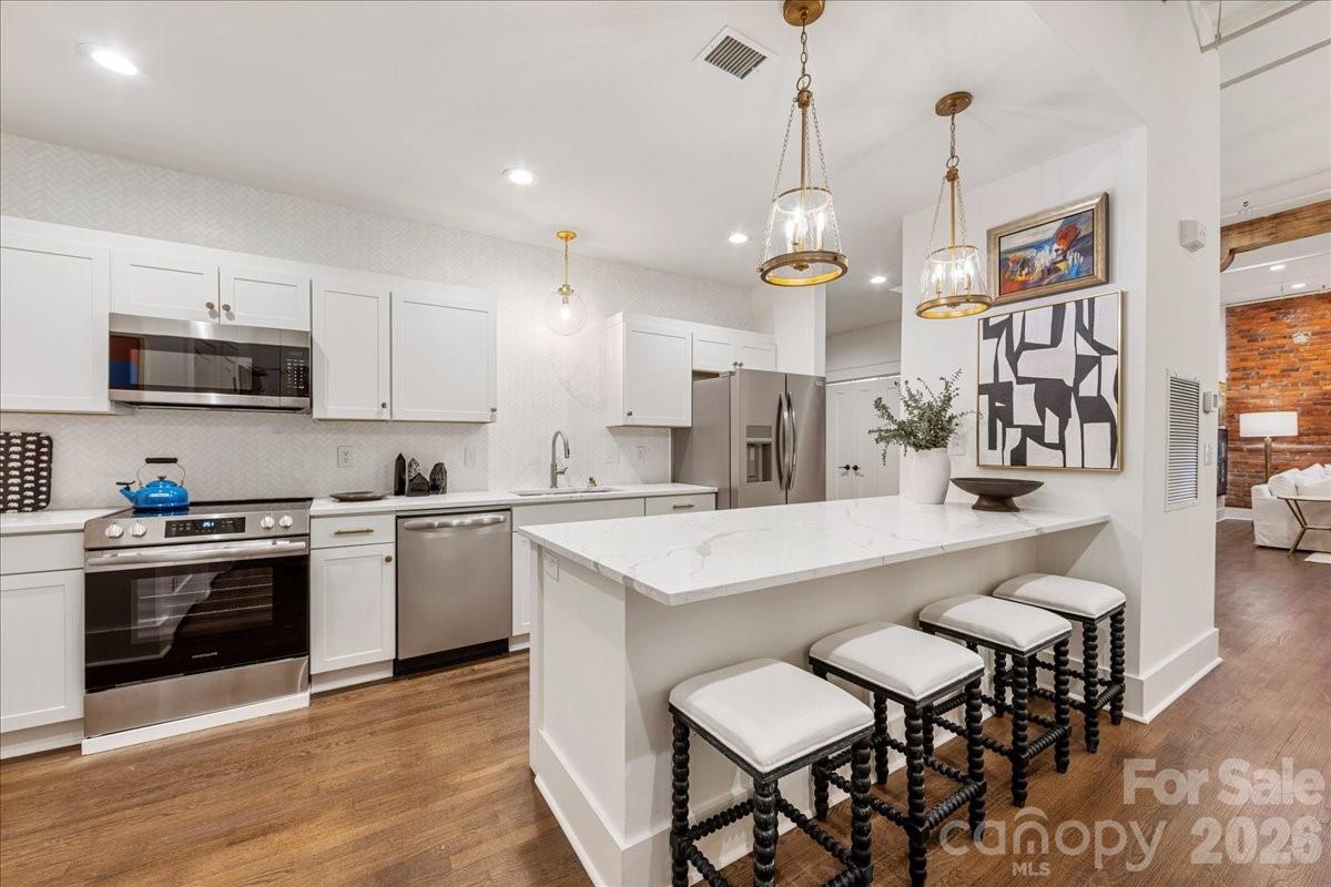 310 Arlington Avenue 217