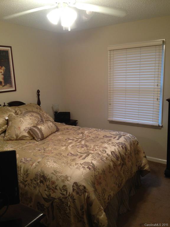 Oakcrest - Residential