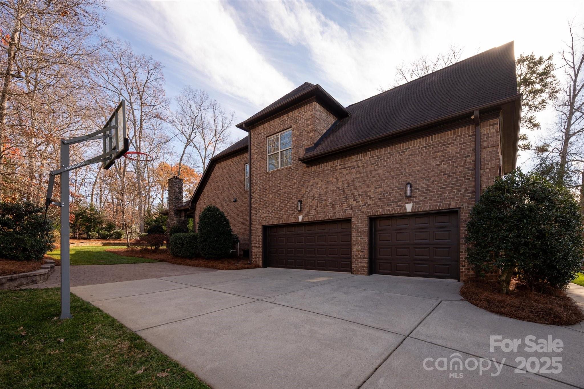 Chatsworth - Residential