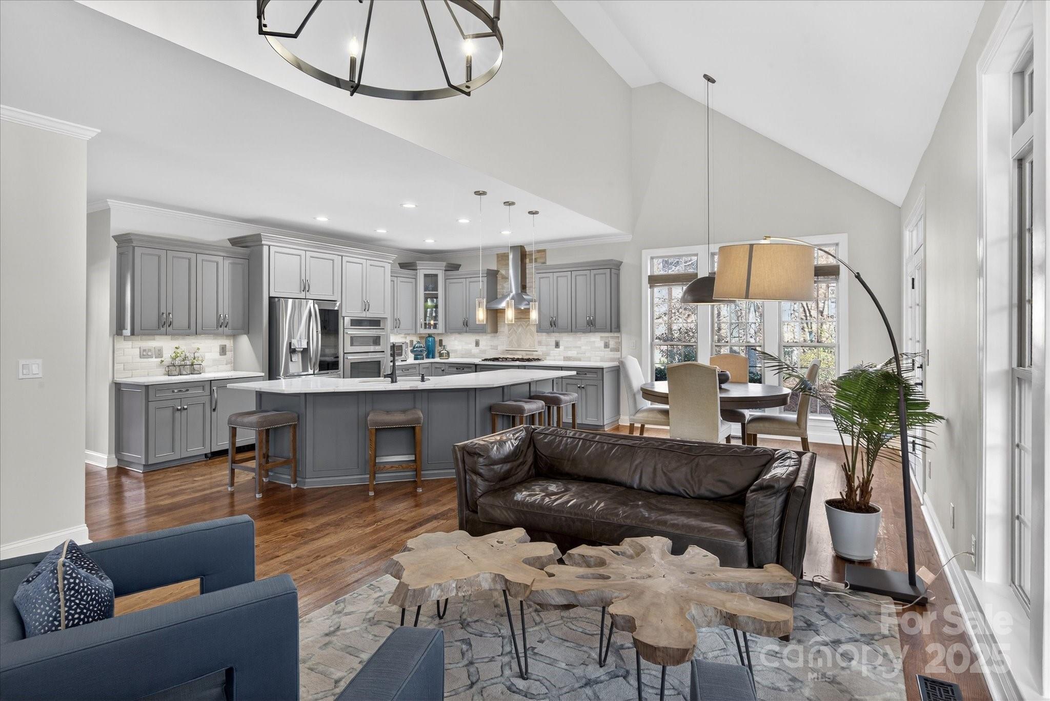 Chatsworth - Residential