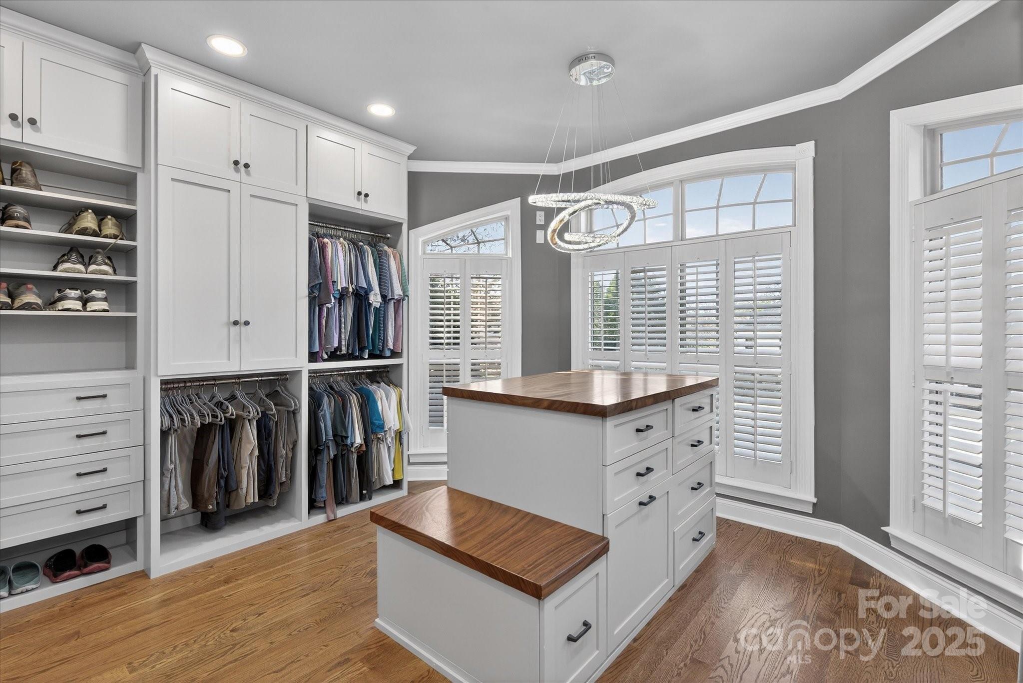 Chatsworth - Residential