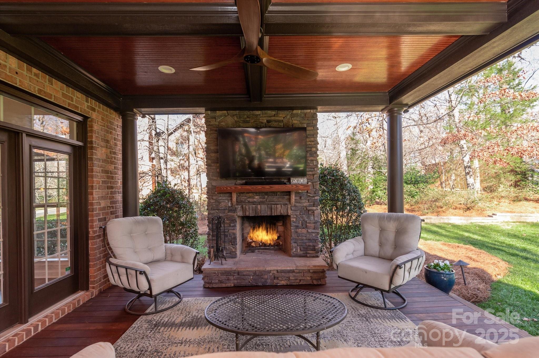 Chatsworth - Residential