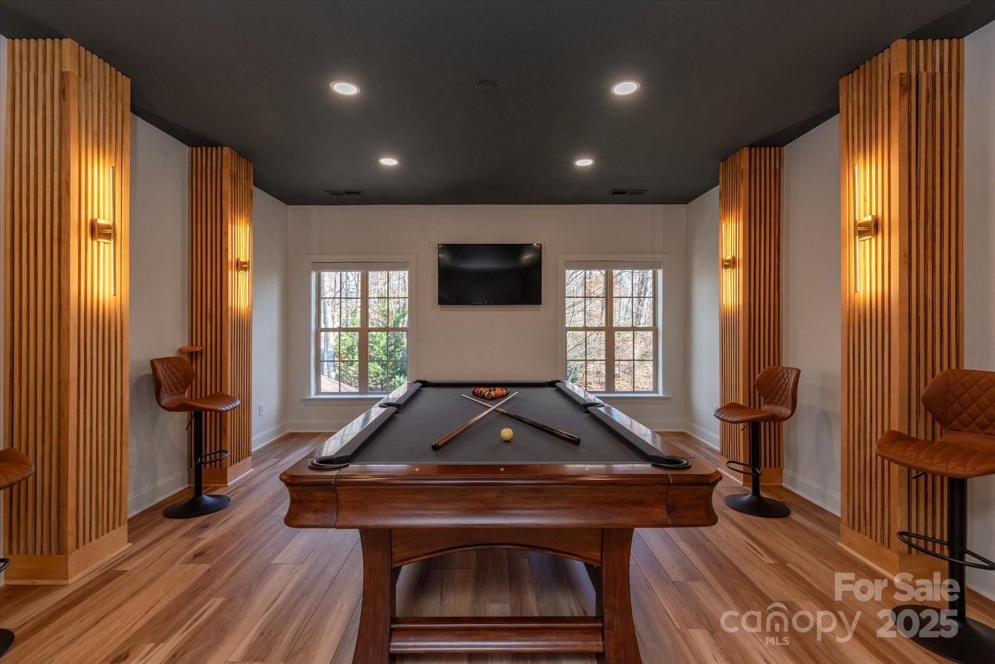 Chatsworth - Residential