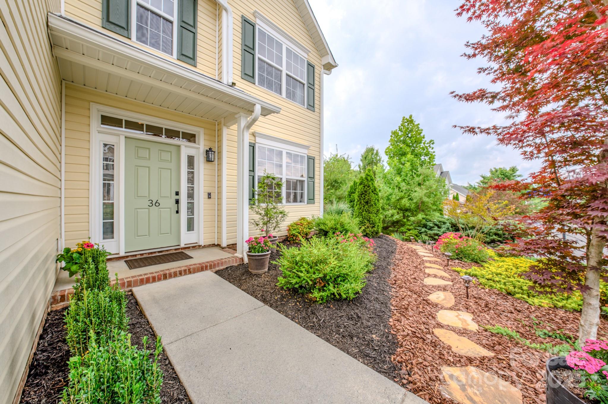 36 Stone River Drive