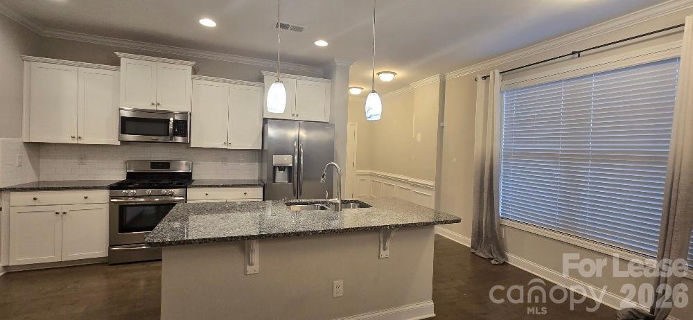 990 Pennington Drive