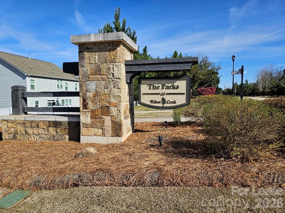 990 Pennington Drive