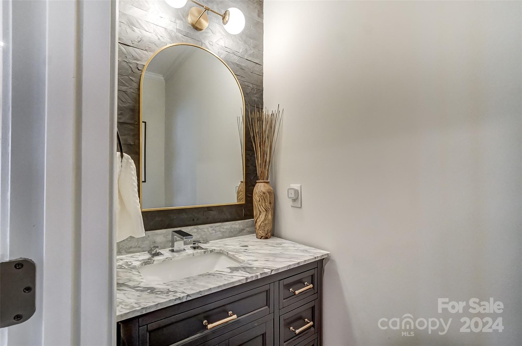 Summerhouse At Paddlers Cove - Residential