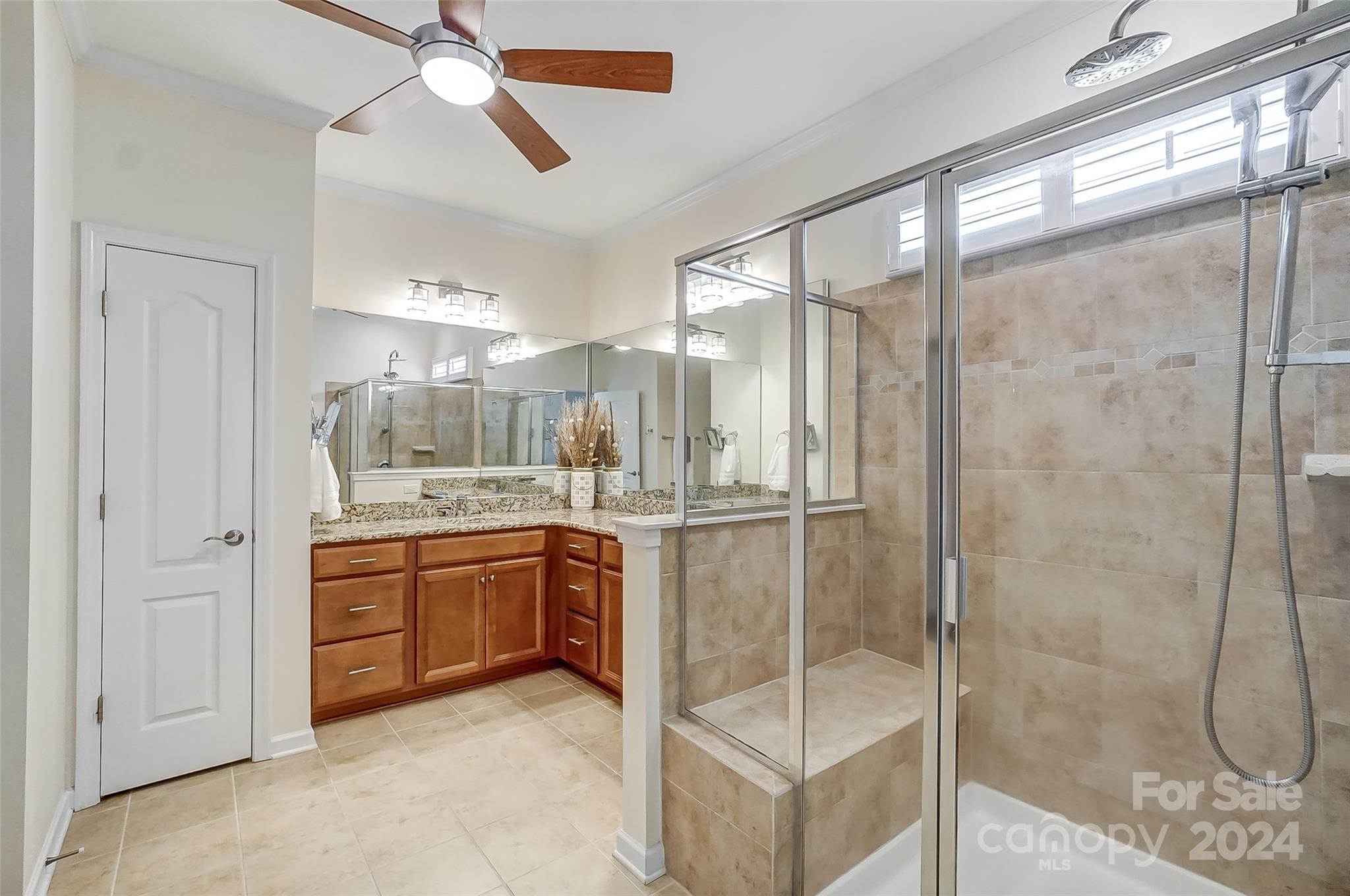 Summerhouse At Paddlers Cove - Residential