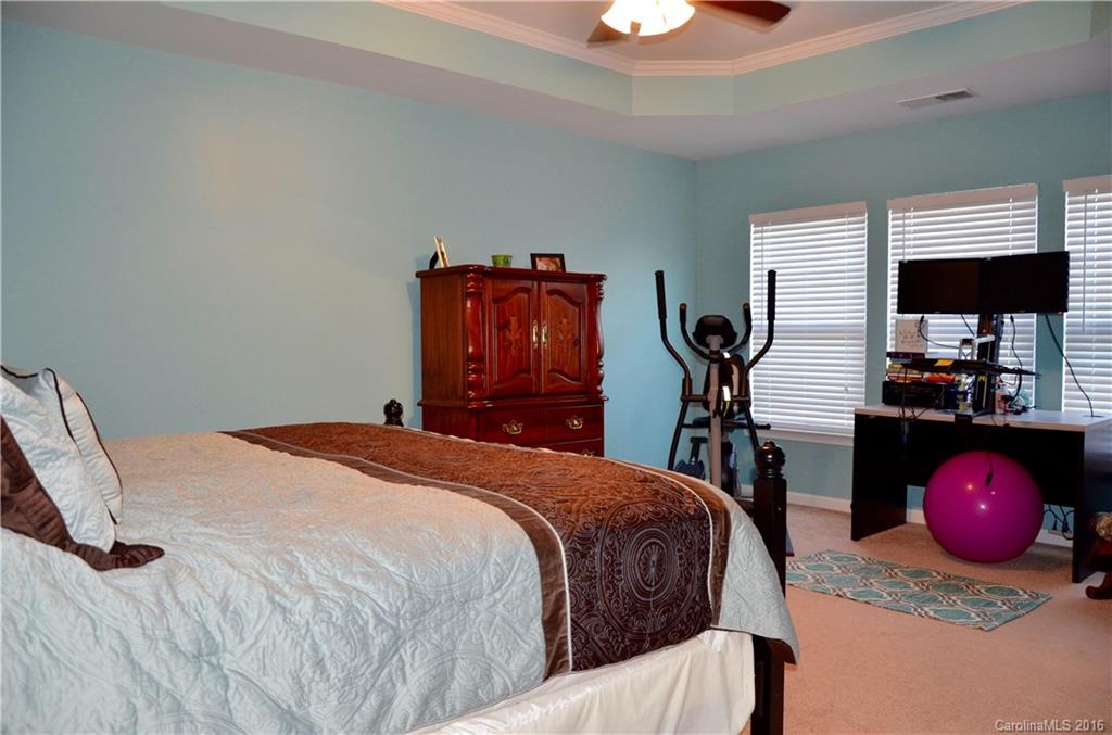 Ridge Pointe - Residential